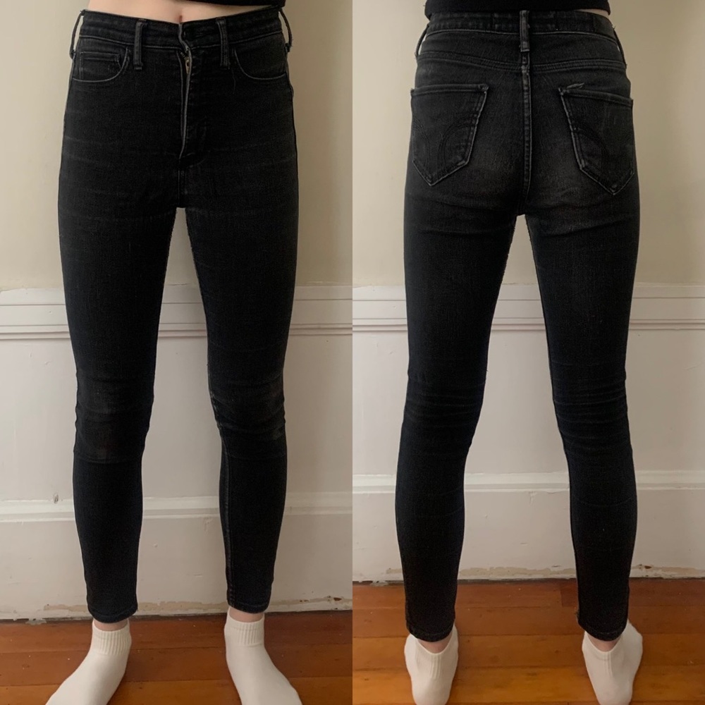 Ultra High-rise Super Skinny Hollister Jeans (black, size 25)